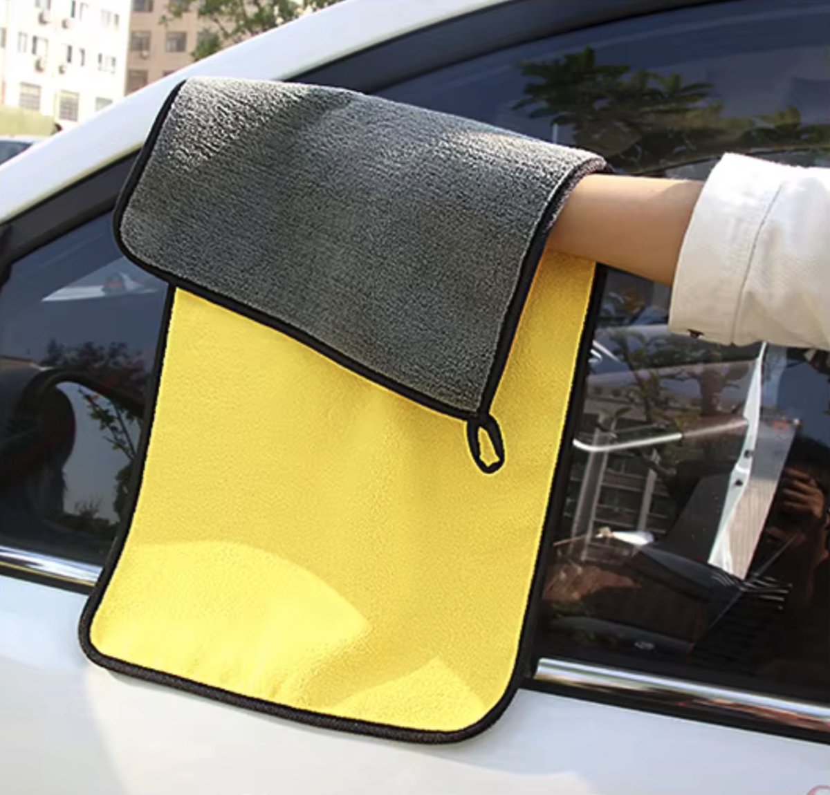 Goedkoopste New Age Devi - Professionele Auto Droogdoek Incl Was Handschoen - Microvezel Handoek - Reinigingsdoekjes - Fluweel - Absorberend - 1100 GSM - Krasvrij - 40 x 60 cm - GeelGrijs