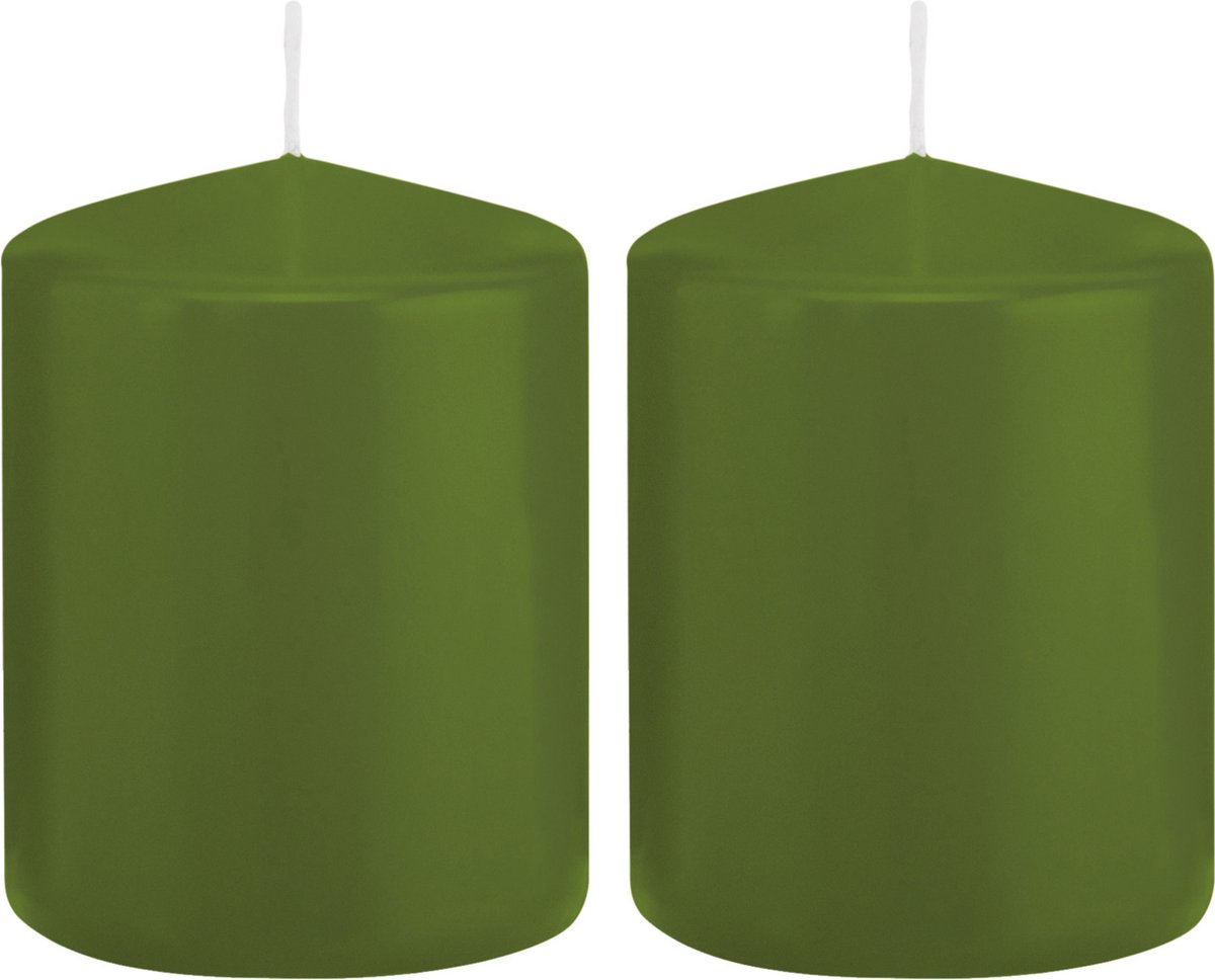 Enlightening Candles Trend Candles Cilinderkaars/stompkaars - 2x - olijfgroen - 6 x 8 cm - 29 branduren - met brandvertragende folie