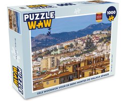 Puzzel Gele woonwijk voor de berg Montes de Malaga Spanje - Legpuzzel - Puzzel 1000 stukjes volwassenen