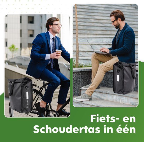 Man op fiets met zwarte fietstas; Man met laptop, zittend op trap met zwarte schoudertas. "Fiets- en schoudertas in één".