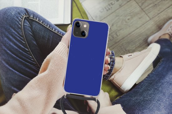 Coque avec cordon iPhone 13 Mini - Blauw - Couleur unie - Bleu foncé - Siliconen - Bandoulière - Coque arrière avec cordon - Coque pour téléphone avec cordon - Coque avec corde