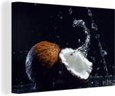 Canvas schilderij 140x90 cm - Wanddecoratie Kokosnoot - Stilleven - Water - Zwart - Fruit - Muurdecoratie woonkamer - Slaapkamer decoratie - Kamer accessoires - Schilderijen