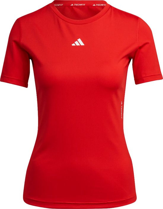 Adidas techfit training t-shirt in de kleur rood.