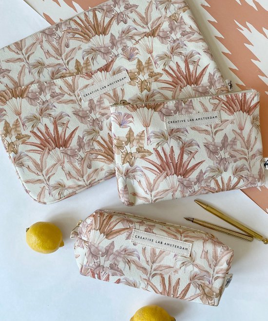 Creative Lab Amsterdam stationery Etui vierkant Terra Leaves design