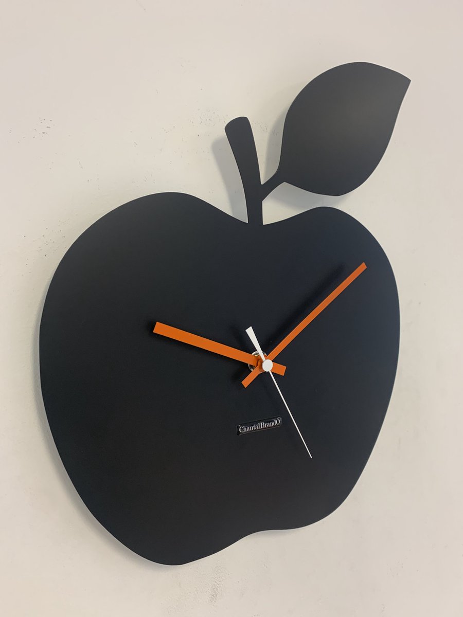 Wandklok ChantalBrandO BLACK APPEL -- MODERN DESIGN --