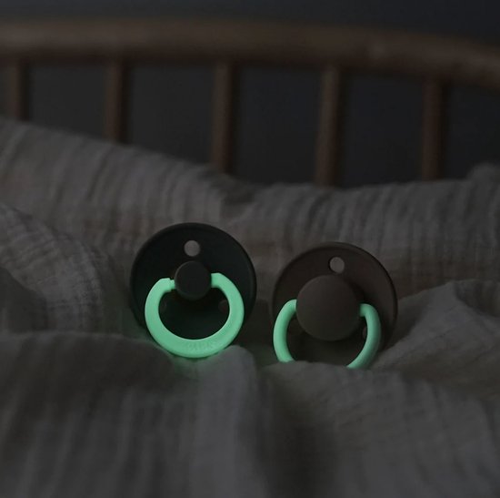 BiBS - Glow in the Dark - Maat 1 - Fopspeen - Symmetrisch - Sage Glow / Cloud Glow van BIBS — afbeelding 3