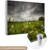 MuchoWow® Glasschilderij 90x60 cm - Schilderij acrylglas - Weide voor een storm - Foto op glas - Schilderijen