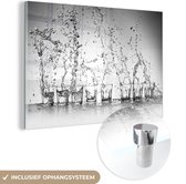 MuchoWow® Glasschilderij 180x120 cm - Schilderij acrylglas - Spattend water in glazen - zwart wit - Foto op glas - Schilderijen