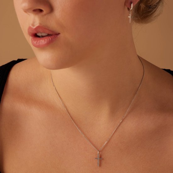 Yumilok Dameshalsketting met kruishanger Basic Religion in 925 sterling zilver, oneindigheidsketting, zirkonia, 45 cm lang, voor dames en heren Yumilok Dameshalsketting met kruishanger Basic Religion in 925 sterling zilver, oneindigheidsketting, zirkonia, 45 cm lang, voor dames en heren