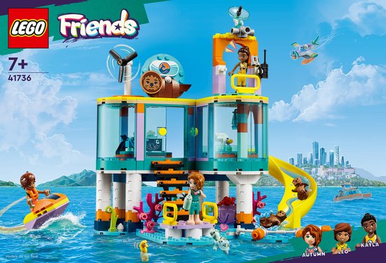 LEGO Friends zee reddingscentrum speelgoed met schuif af, zeehond en speelgoed figuren in een maritieme omgeving.