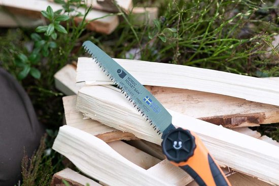 Opvouwbare Zaag 20 cm - Vers Hout Reciprozaag Blad - Snoeizaag - Bomen Snoeien in de Tuin - Kamperen Wandelen Bushcraft Zaag & Outdoor - Handzaag Made in Sweden - Fold garden saw hand van Silky — afbeelding 4
