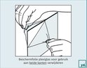 Illustration de mains retirant un film protecteur de plexiglas.