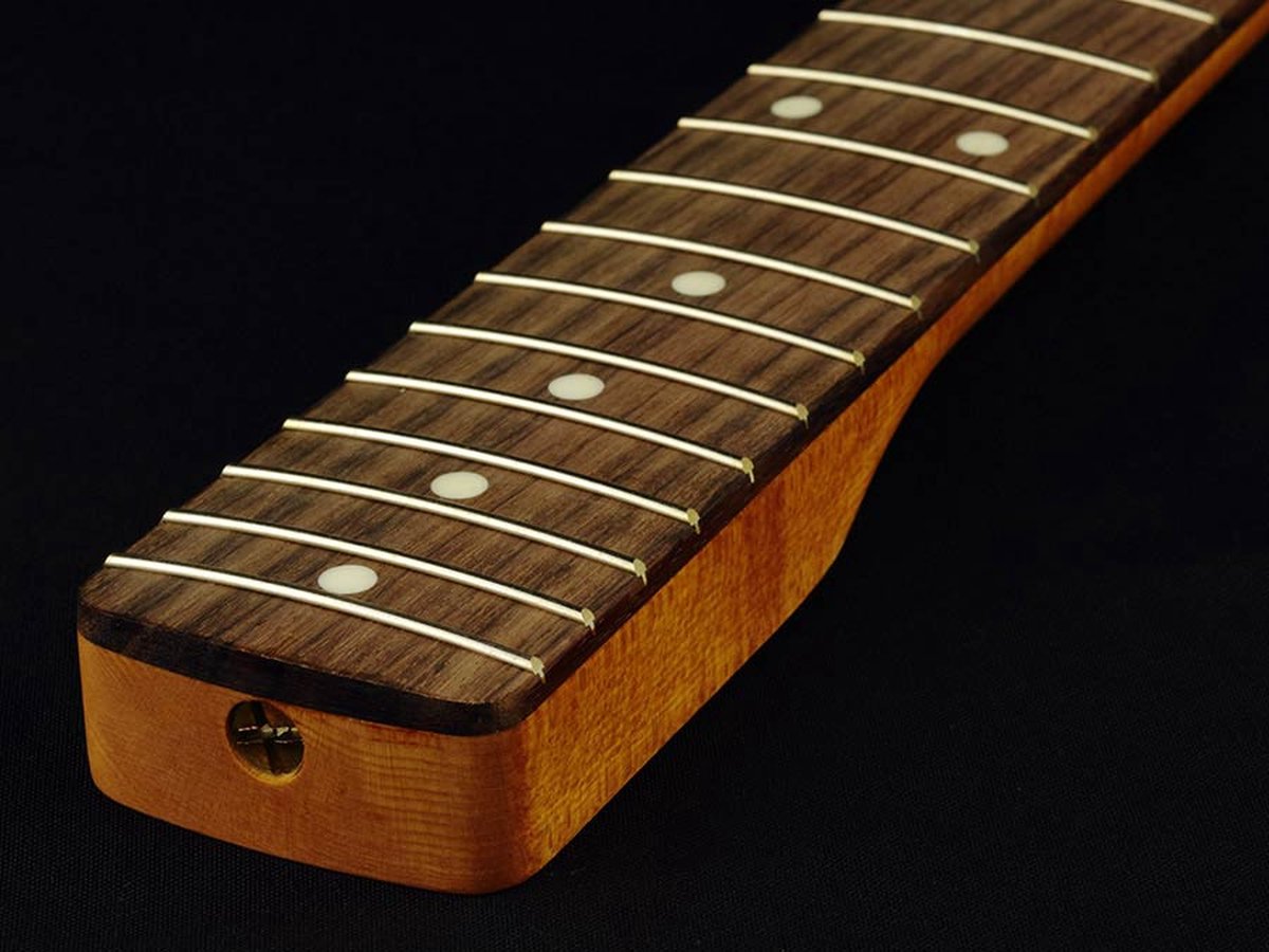 Allparts SRVFC – Stratocaster® hals, palissander toets, 10 radius, aged poly finish