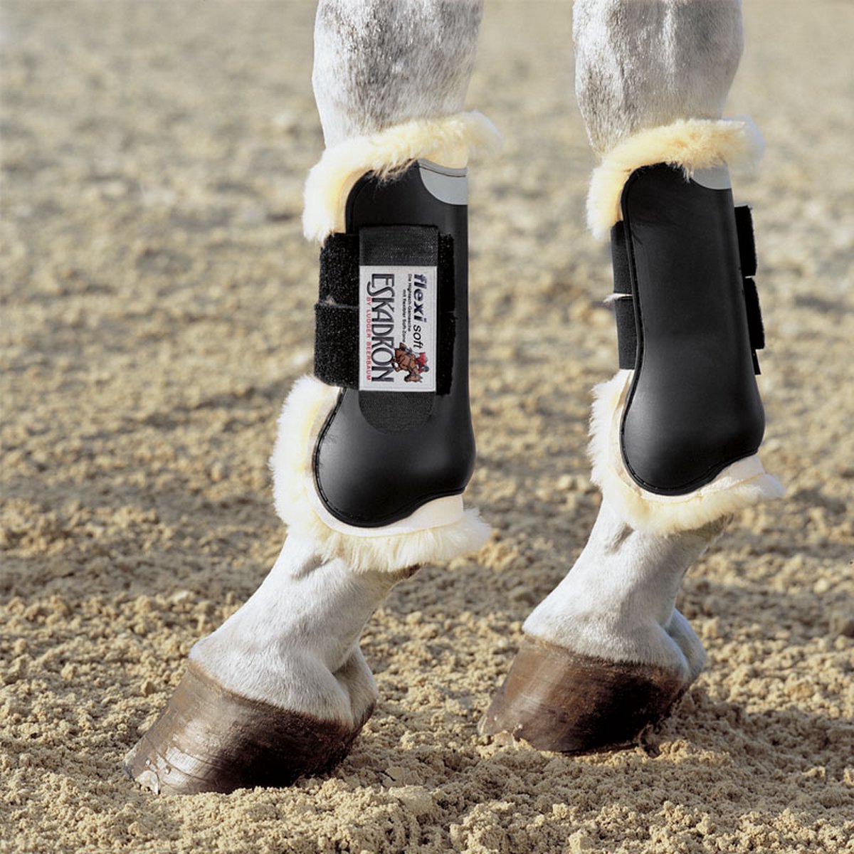 Eskadron Peesbeschermer flexisoft bont Black