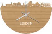 Skyline Klok Leiden Bamboe hout - Ø 40 cm - Stil uurwerk - Wanddecoratie - Meer steden beschikbaar - Woonkamer idee - Woondecoratie - City Art - Steden kunst - Cadeau voor hem - Cadeau voor haar - Jubileum - Trouwerij - Housewarming - WoodWideCities