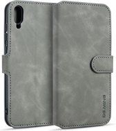 DG.MING Retro Oil Side Horizontal Flip Case voor Huawei Y7 Pro (2019), met houder & kaartsleuven & portemonnee (grijs)
