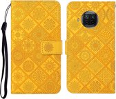 Voor Geschikt voor Xiaomi Mi 10T Lite 5G Etnische stijl Reliëfpatroon Horizontale flip lederen tas met houder & kaartsleuven & portemonnee & lanyard (geel)