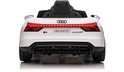 Witte Audi RS e-tron GT kinderauto, achterkant met rode LED-strip en 'e-tron GT' logo.