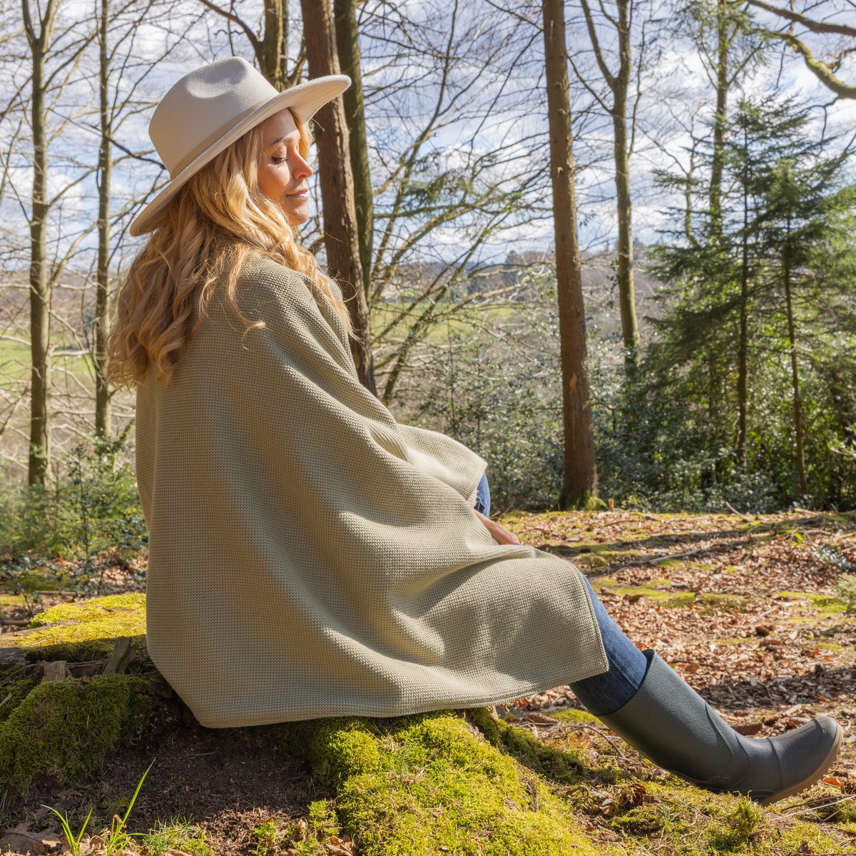 Lanaform - Heat Wrap - Draadloze Verwarmde Poncho - Verwarmingsdeken Nomade - Warmte Nek Buiten - Draagbare Batterij 5000mAh - Ultra Zachte Fleece - Winter Thuis Wandeling Comfort – foto 6