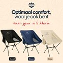 Zwarte, blauwe en beige campingstoelen van needventure, voor optimaal comfort.