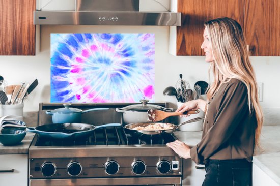 Spatscherm keuken 80x55 cm - Kookplaat achterwand Zomer - Tie dye - Wit - Muurbeschermer - Spatwand fornuis - Hoogwaardig aluminium