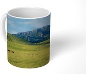 Mok - Groen bergenlandschap in Azerbeidzjan - 350 ML - Beker - Uitdeelcadeautjes