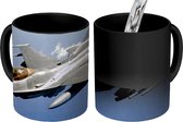 Magische Mok - Foto op Warmte Mok - De straaljager F-16 Fighting Falcon - 350 ML