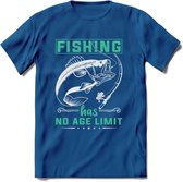 Fishing Has No Age Limit - Vissen T-Shirt | Aqua | Grappig Verjaardag Vis Hobby Cadeau Shirt | Dames - Heren - Unisex | Tshirt Hengelsport Kleding Kado - Donker Blauw - L