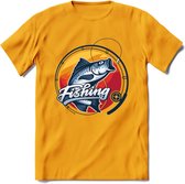 Fishing - Vissen T-Shirt | Grappig Verjaardag Vis Hobby Cadeau Shirt | Dames - Heren - Unisex | Tshirt Hengelsport Kleding Kado - Geel - L