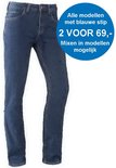 Blauwe stretch jeans voor heren, met opdruk 'Alle modellen met blauwe stip 2 VOOR 69,- Mixen in modellen mogelijk'.
