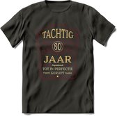 80 Jaar Legendarisch Gerijpt T-Shirt | Bordeauxrood - Ivoor | Grappig Verjaardag Cadeau | Dames - Heren | - Donker Grijs - M