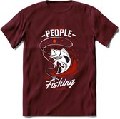 Cool People Do Fishing - Vissen T-Shirt | Rood | Grappig Verjaardag Vis Hobby Cadeau Shirt | Dames - Heren - Unisex | Tshirt Hengelsport Kleding Kado - Burgundy - XL
