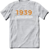 1939 Limited Edition T-Shirt | Goud - Zilver | Grappig Verjaardag en Feest Cadeau Shirt | Dames - Heren - Unisex | Tshirt Kleding Kado | - Licht Grijs - Gemaleerd - S