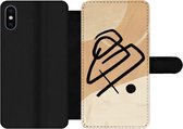 Bookcase Geschikt voor iPhone X telefoonhoesje - Zwart - Design - Bruin - Met vakjes - Wallet case met magneetsluiting