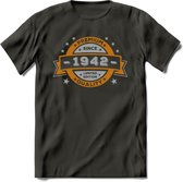 Premium Since 1942 T-Shirt | Goud - Zilver | Grappig Verjaardag Kleding Cadeau Shirt | Dames - Heren - Unisex Tshirt | - Donker Grijs - XXL