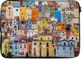 Laptophoes 14 inch 36x26 cm - Sardinië - Macbook & Laptop sleeve De kleurrijke huizen in Sardinië - Laptop hoes met foto