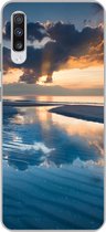Geschikt voor Samsung Galaxy A70 hoesje - Zonsondergang bij de Nederlandse kust - Siliconen Telefoonhoesje