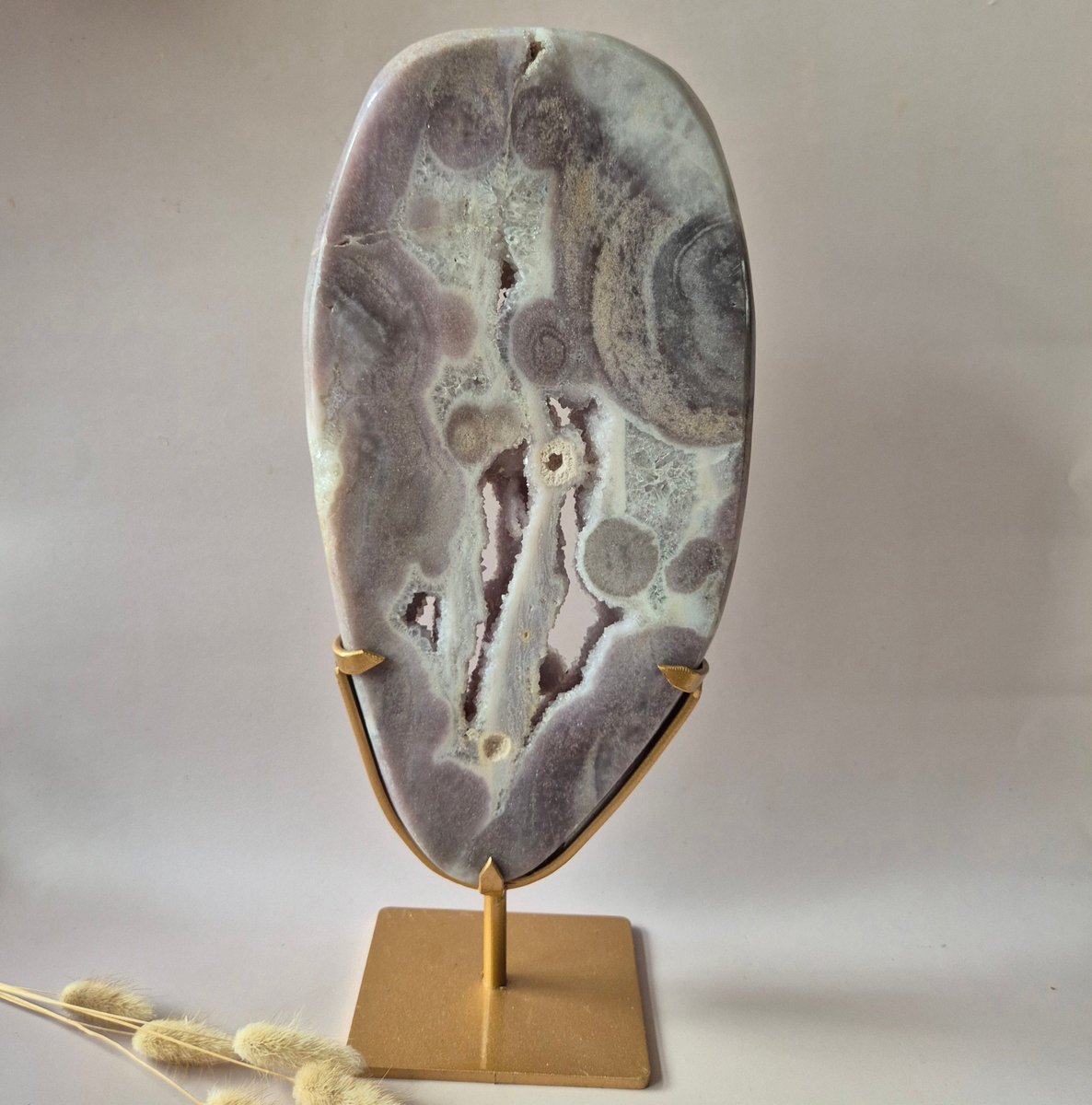 Roze Amethist Schijf op Standaard 4245g | XXL Druzy Crystal Decor & Edelsteen Display
