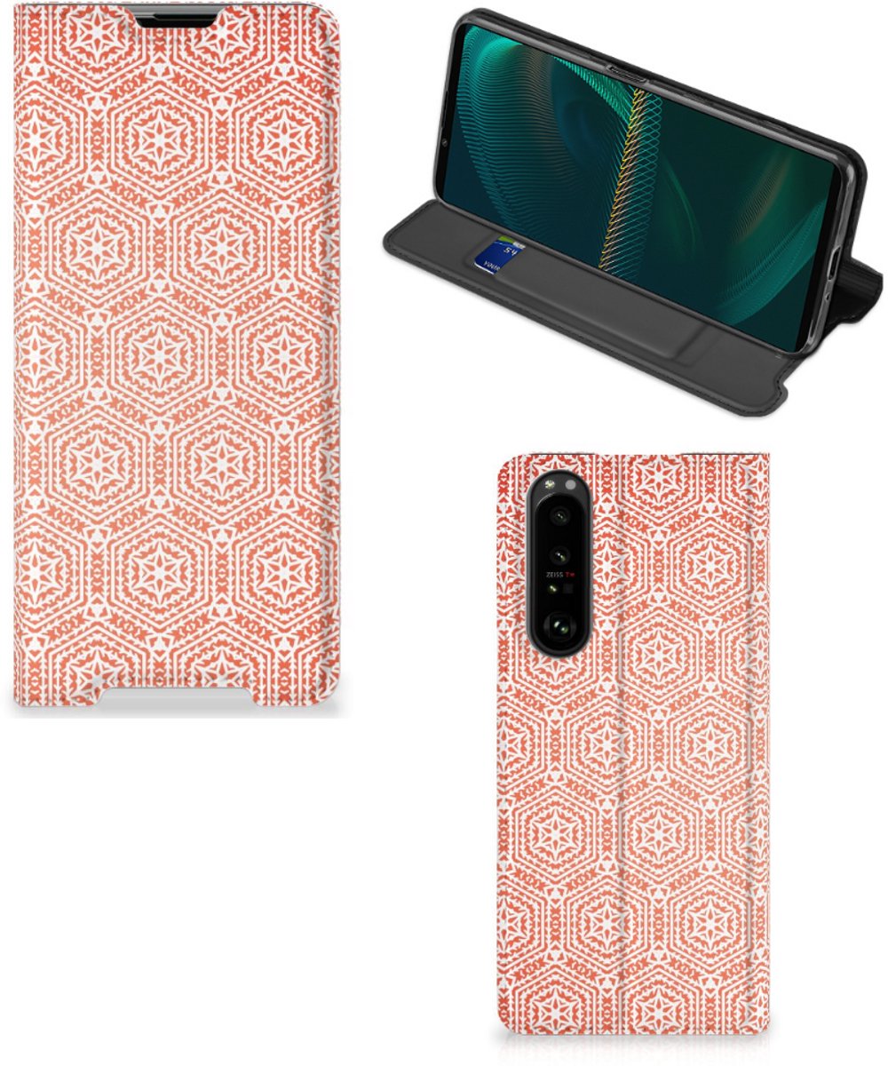 Sony Xperia 5 III Hoesje met Magneet Pattern Orange