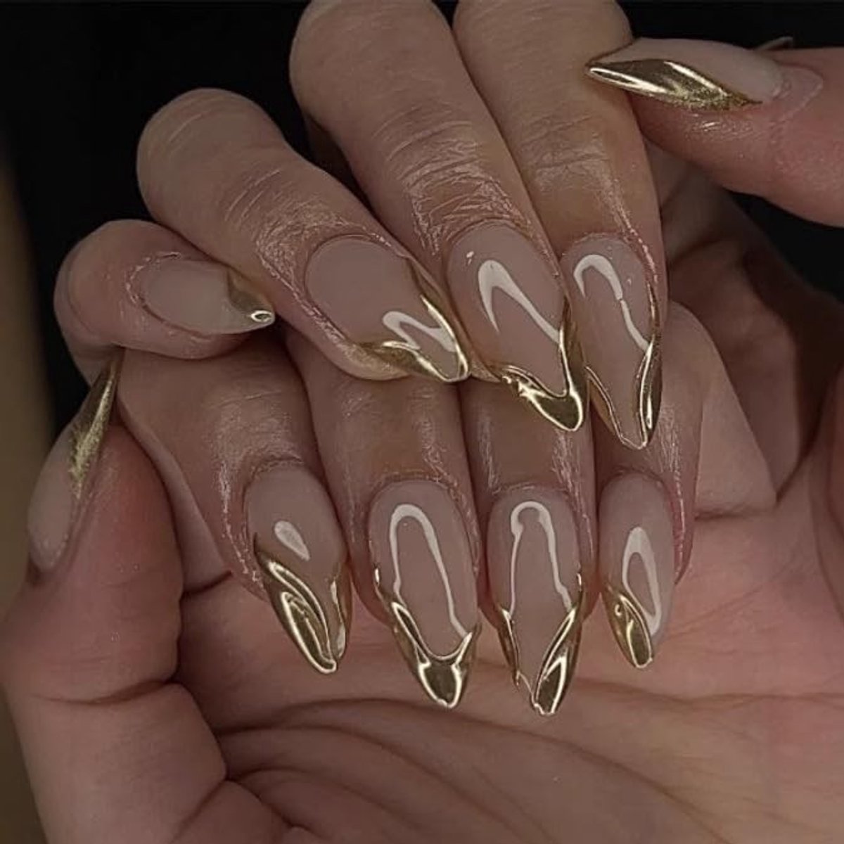 Dailygoods - Set van 24 Gouden Franse Kunstnagels met Amandelvorm