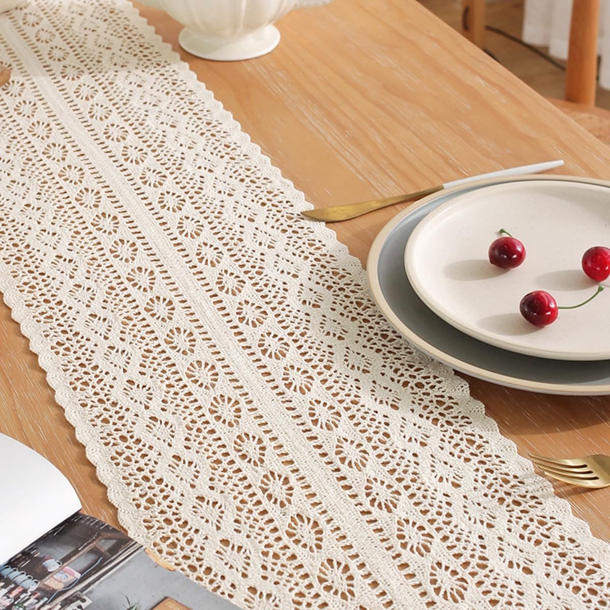 Dailygoods - Handgeweven Tafelloper met Lange Kwastjes