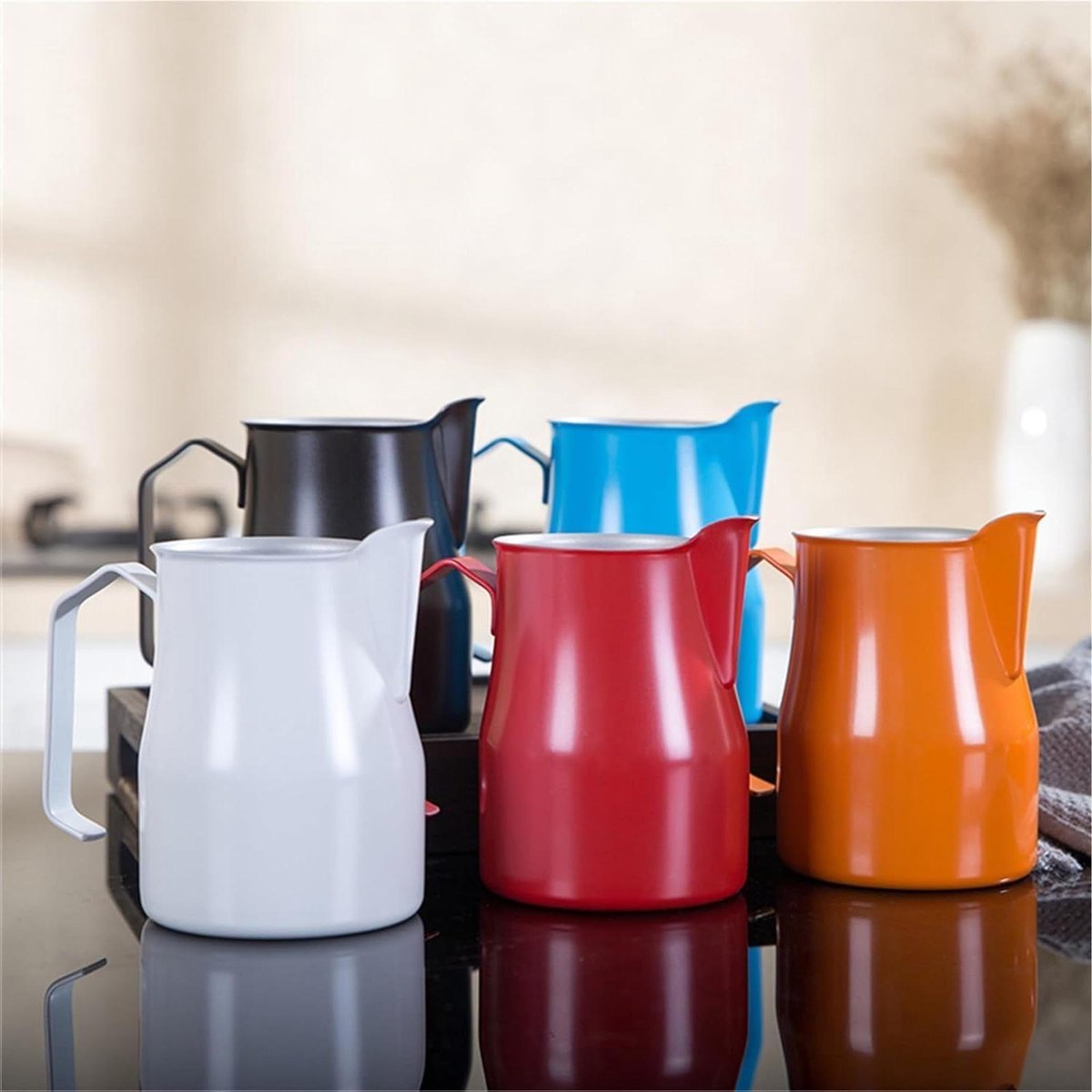 Melkopschuimer Kan - Espresso Ketel - Latte Art Maken - Stevig Roestvrij Staal - 500ml - Rood