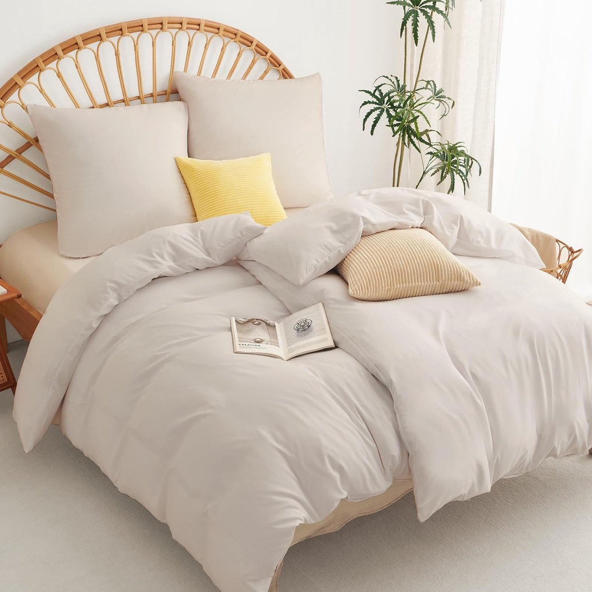 Dailygoods - Cosensi - Dailygoods - Dailygoody - Dekbedovertrek Set - Beddengoed - 4-delige set - Beige - Ademend microvezel - Geschikt voor volwassenen - 135x200 cm