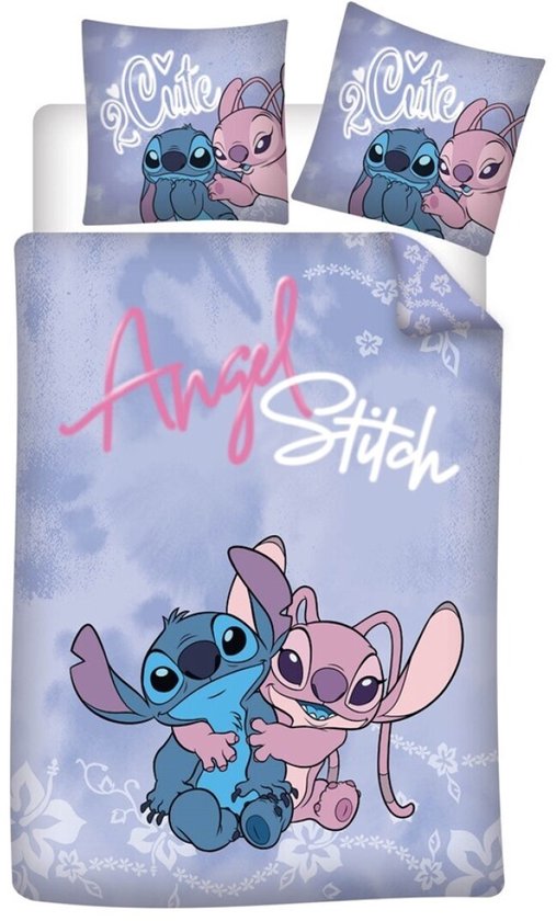 Dekbedovertrek met Angel en Stitch die elkaar omhelzen, met tekst 'Angel Stitch' en 'Cute'.
