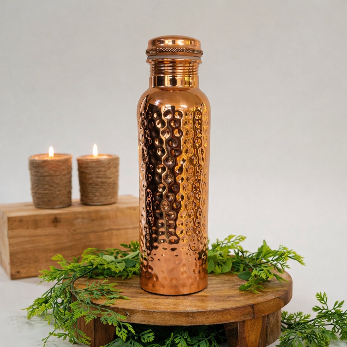 Puur koperen waterfles gehamerd ± 950 ml