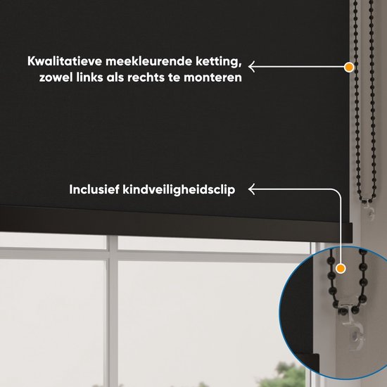 Store enrouleur noir avec chaîne multicolore, montable à gauche ou à droite, et comprenant un clip de sécurité enfant.