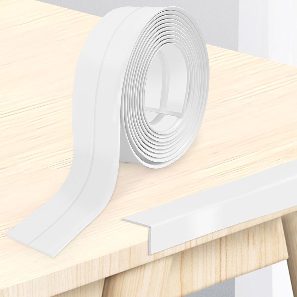 Zelfklevende PVC Plinten 20mm x 20mm x 24m - Flexibele Strips voor Woonkamers, Keukens en Badkamers