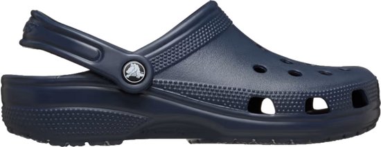 Crocs Clog bleu marine avec bride pivotante et trous d'aération, de profil.