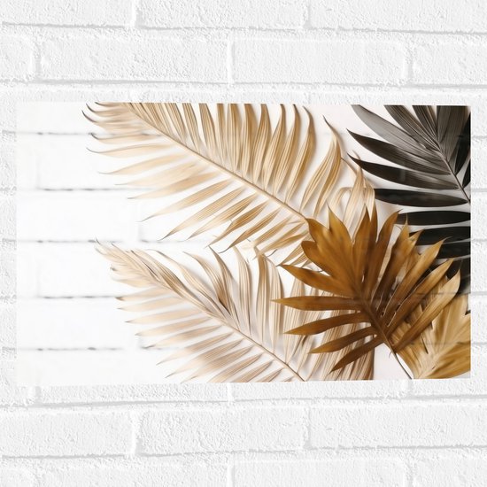 Muursticker - Tropische Bladeren in Goudtinten tegen Witte Achtergrond - 60x40 cm Foto op Muursticker