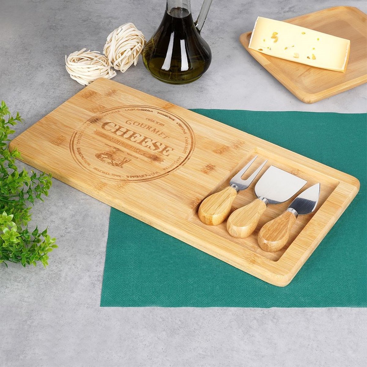 Kaasplank met Kaasmes Bamboe 4 delig - Serveerplank - Kaasmessen - Set - Hapjesplank - Mesjes - Snijplank — cadeau in Kookcadeaus - foto 7